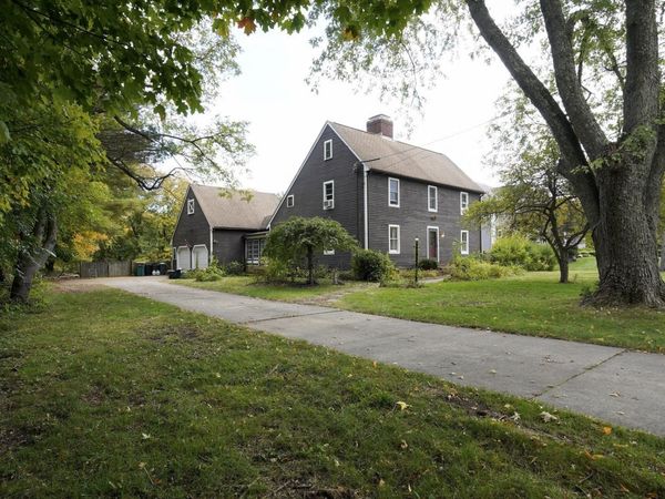195 Mount Hope St, North Attleboro, MA 02760