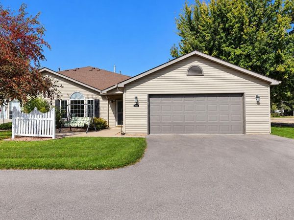 1705 Carriage Homes Drive SW, Unit D, Austin, MN 55912
