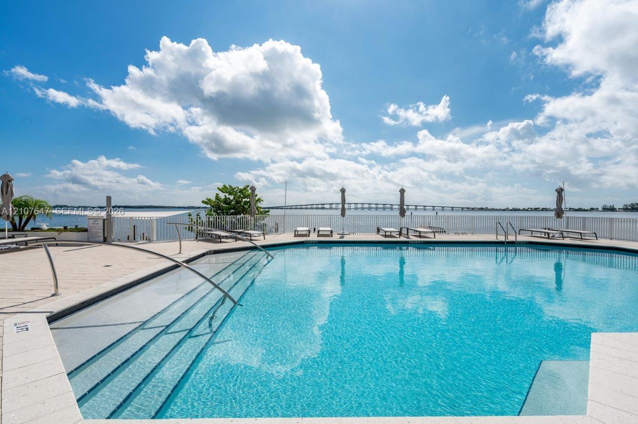 200 SE 15th Rd , Unit PH-A, Miami, FL 33129 Photo