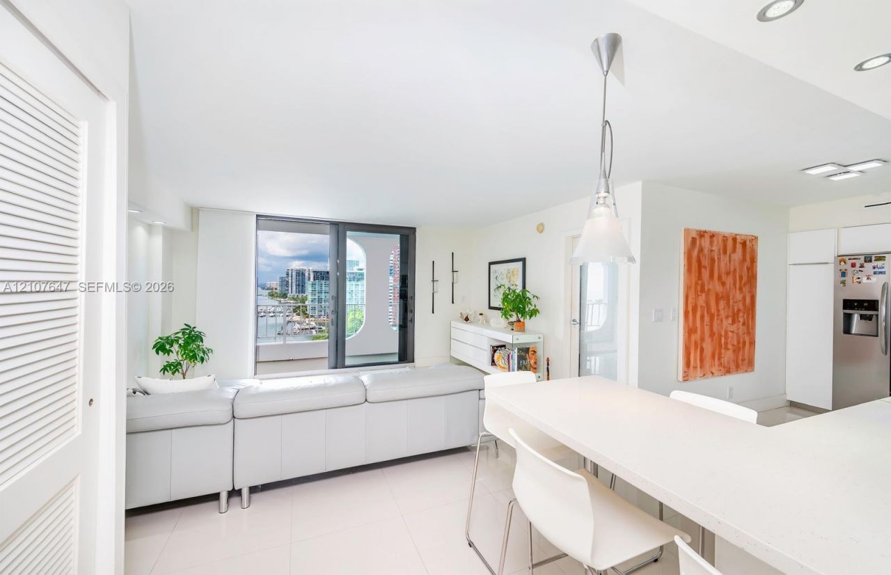 200 SE 15th Rd , Unit PH-A, Miami, FL 33129 Photo