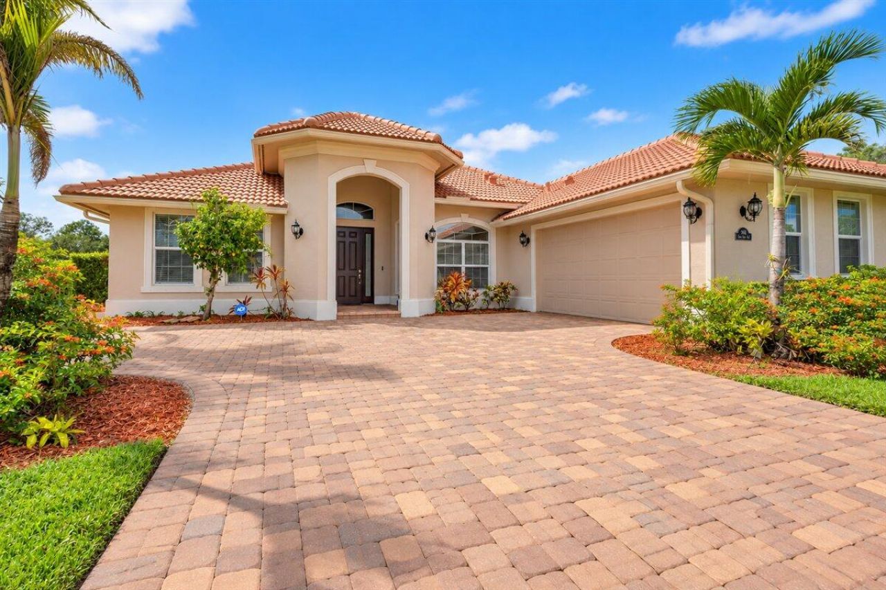 2801 Bent Pine Drive, Fort Pierce, FL 34951 Photo