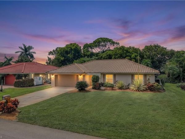 27113 Edenbridge CT , BONITA SPRINGS, FL 34135