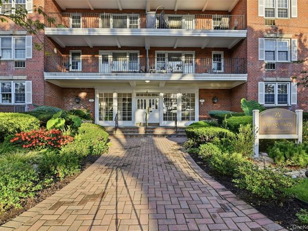 70 N Grove Street , Unit 3K, Freeport, NY 11520