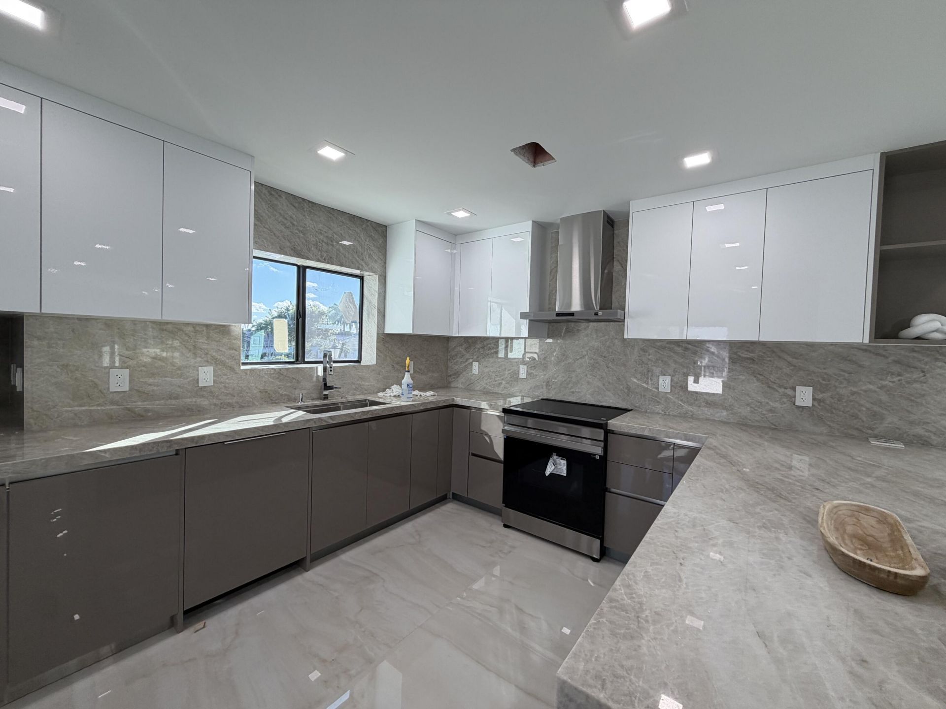 7689 Glendevon Lane, Unit 1805, Delray Beach, FL 33446 Photo