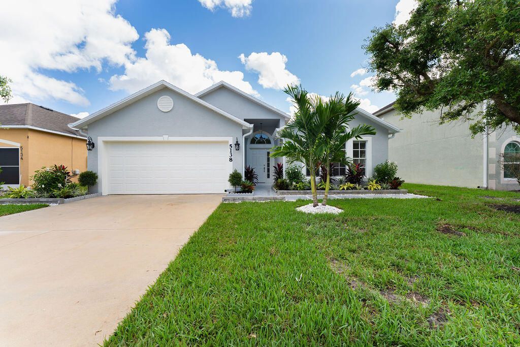 5138 NW Wisk Fern Circle, Port Saint Lucie, FL 34986 Photo