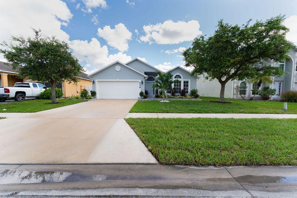 5138 NW Wisk Fern Circle, Port Saint Lucie, FL 34986 Photo