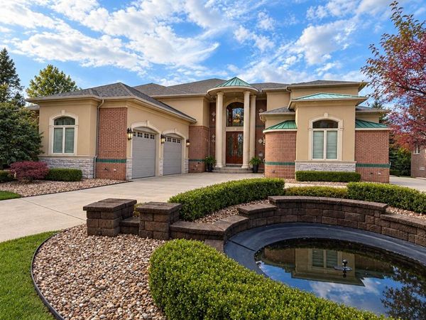 61403 Barclay Drive, Washington, MI 48094