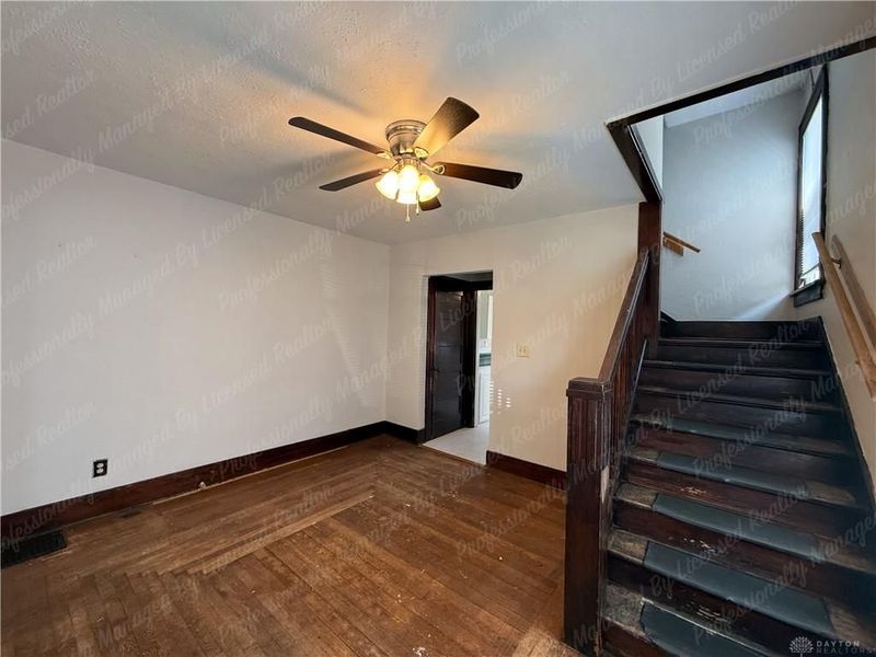 3135 Wayne Avenue, Dayton, OH 45420 Photo 9