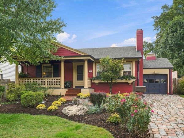 33 Magnolia Drive , St Louis, MO 63124