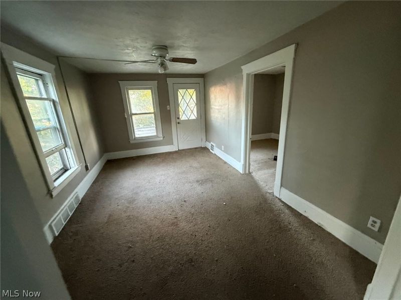 653 E 159th Street, Cleveland, OH 44110 Photo 10