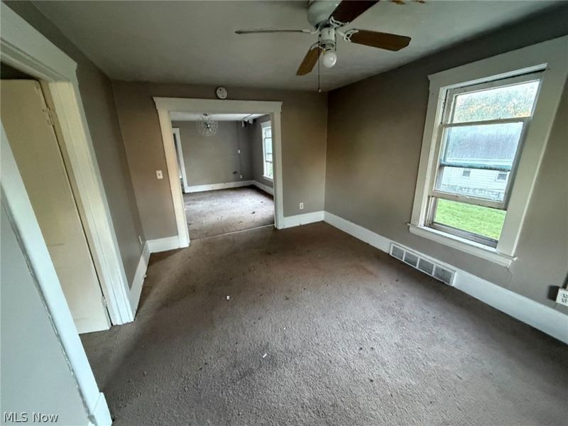 653 E 159th Street, Cleveland, OH 44110 Photo 12