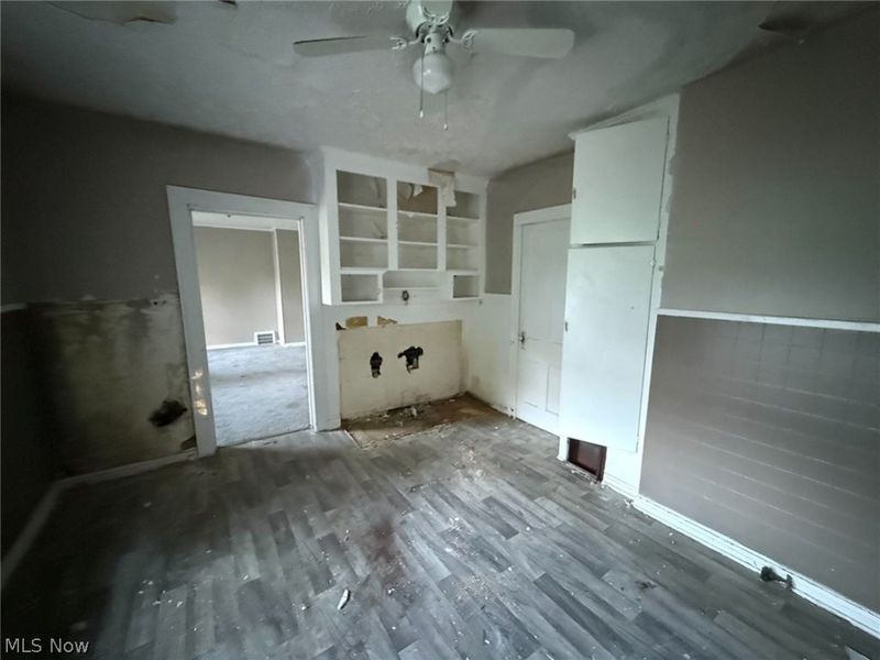 653 E 159th Street, Cleveland, OH 44110 Photo 2