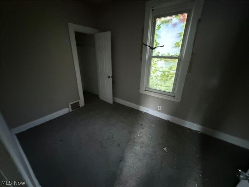 653 E 159th Street, Cleveland, OH 44110 Photo 4