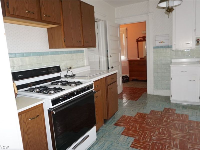 19708 Shawnee Avenue S, Cleveland, OH 44119 Photo 10