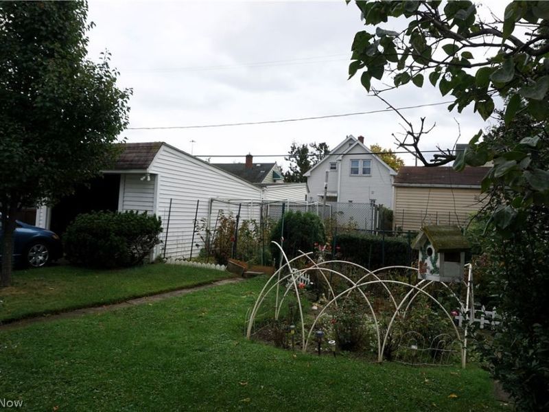 19708 Shawnee Avenue S, Cleveland, OH 44119 Photo 17