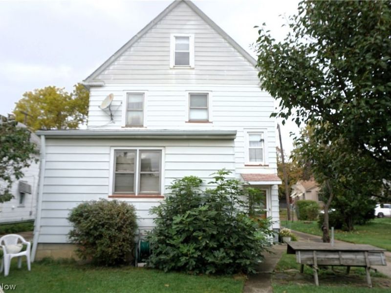 19708 Shawnee Avenue S, Cleveland, OH 44119 Photo 19