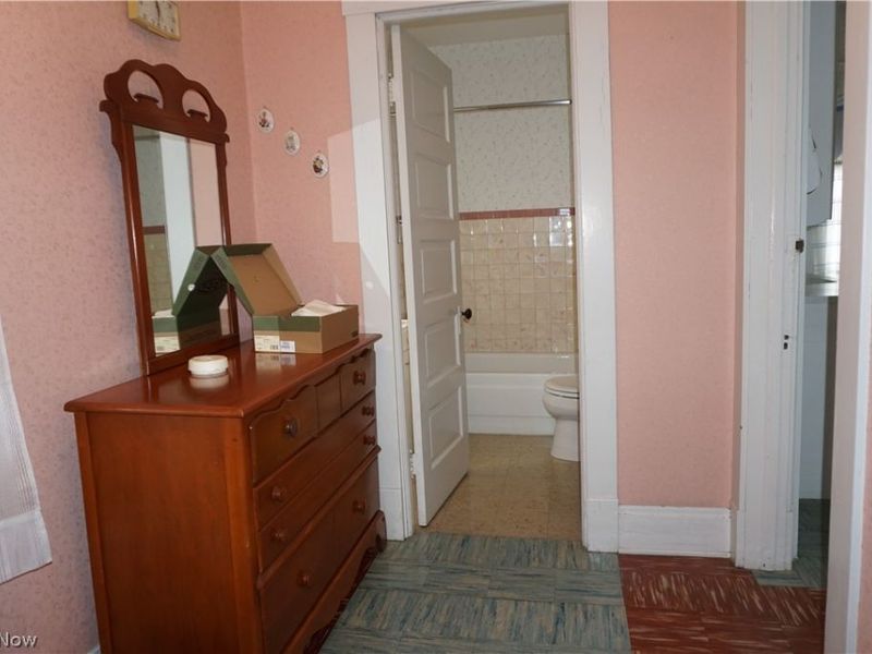19708 Shawnee Avenue S, Cleveland, OH 44119 Photo 7