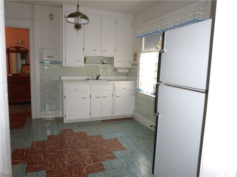 19708 Shawnee Avenue S, Cleveland, OH 44119 Photo 9