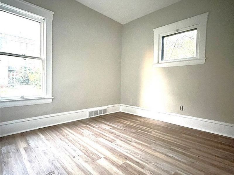 791 E 100th Street, Cleveland, OH 44108 Photo 27