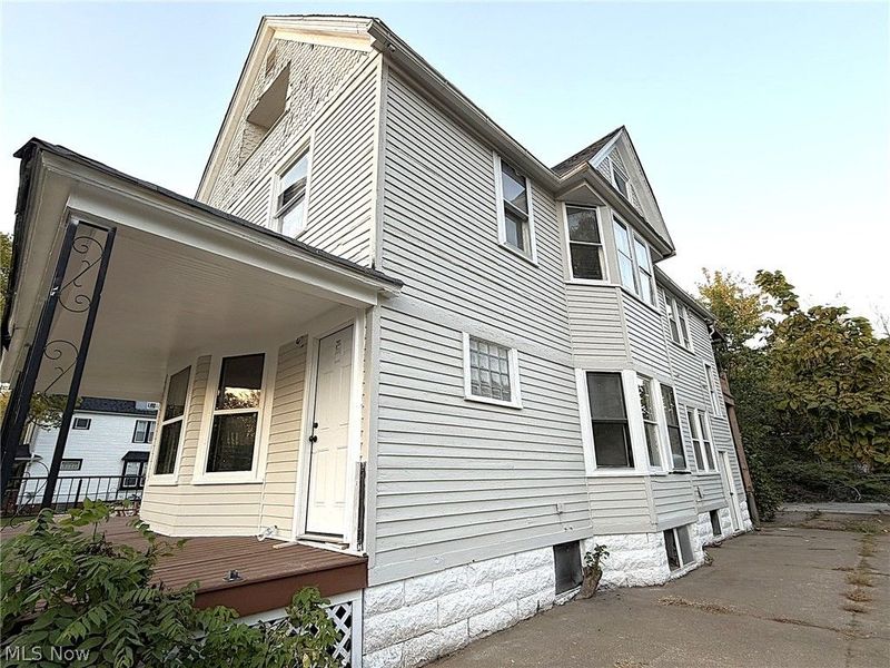 791 E 100th Street, Cleveland, OH 44108 Photo 3