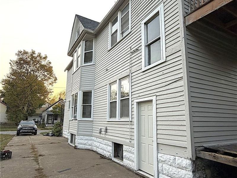791 E 100th Street, Cleveland, OH 44108 Photo 40