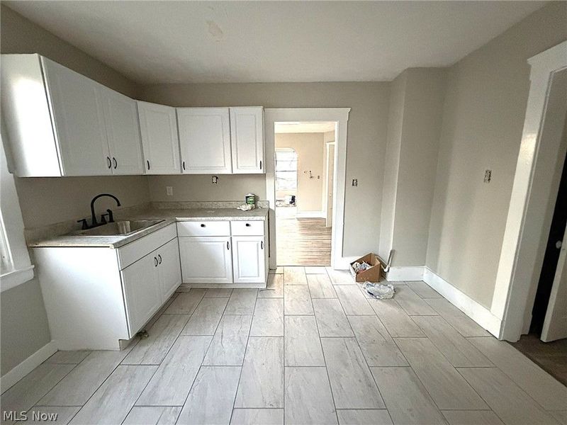 791 E 100th Street, Cleveland, OH 44108 Photo 5