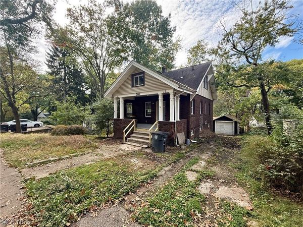 360 Litchfield Road , Akron, OH 44305