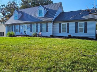 325 HILLCREST DRIVE , NEW CUMBERLAND, PA 17070