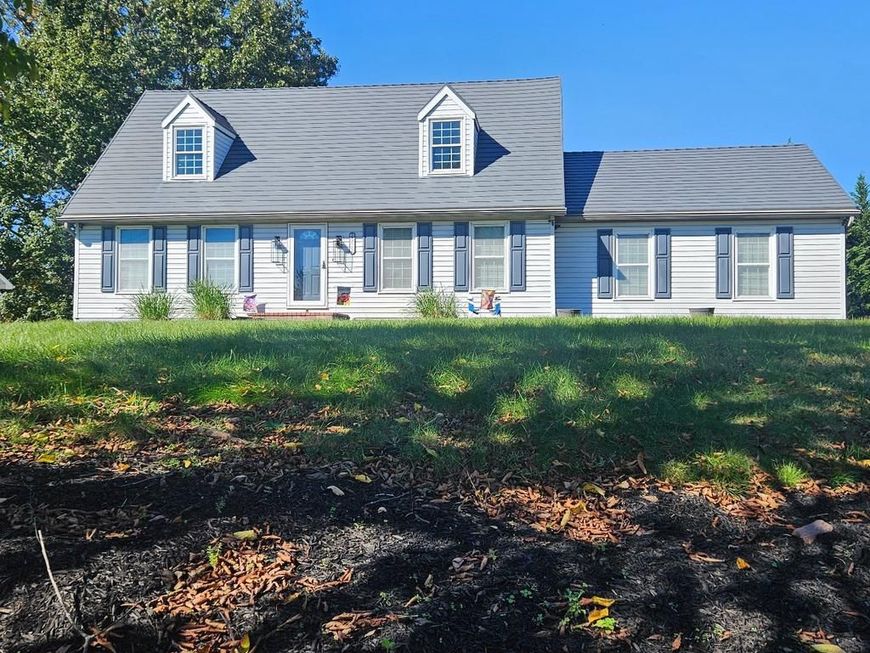 325 Hillcrest Drive, New Cumberland, PA 17070 Main Photo