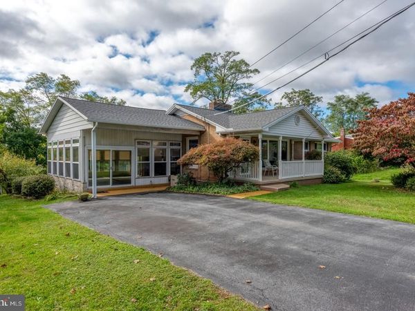 5009 IRENE DRIVE , HARRISBURG, PA 17112