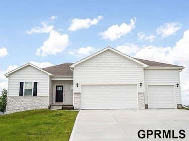 7808 N 170th Street, Bennington, NE 68007