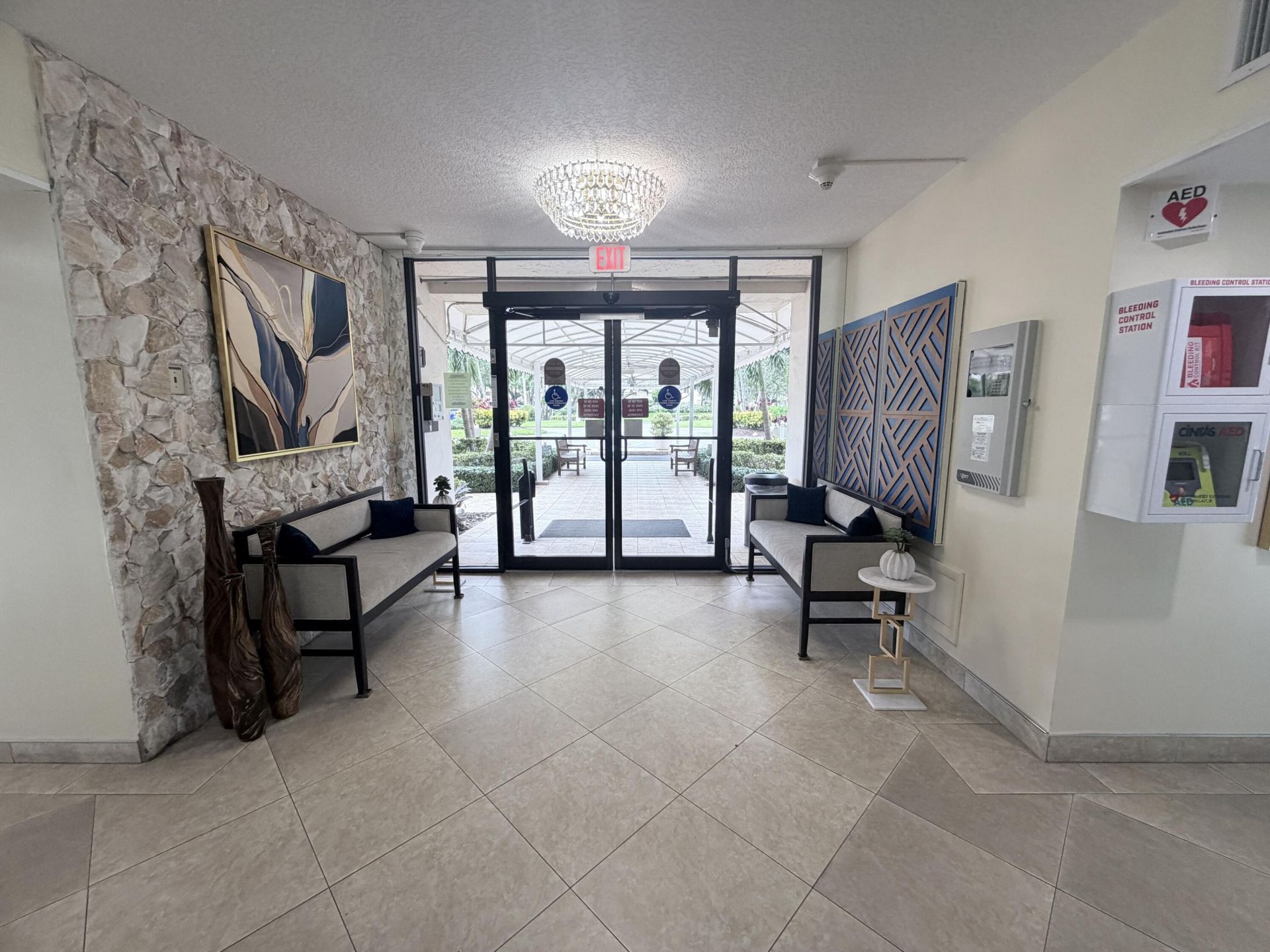3510 Oaks Way, Unit 502, Pompano Beach, FL 33069 Photo