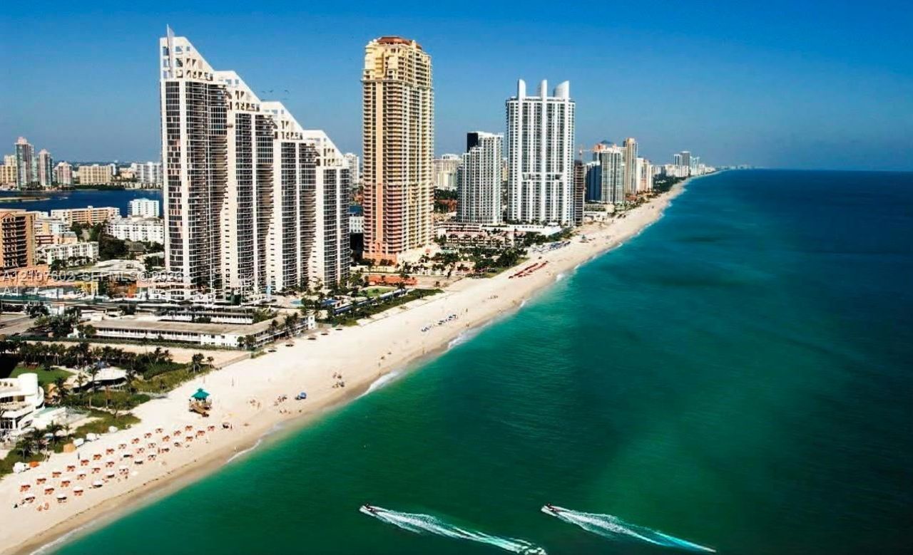 210 172nd St, Unit 542, Sunny Isles Beach, FL 33160 Photo