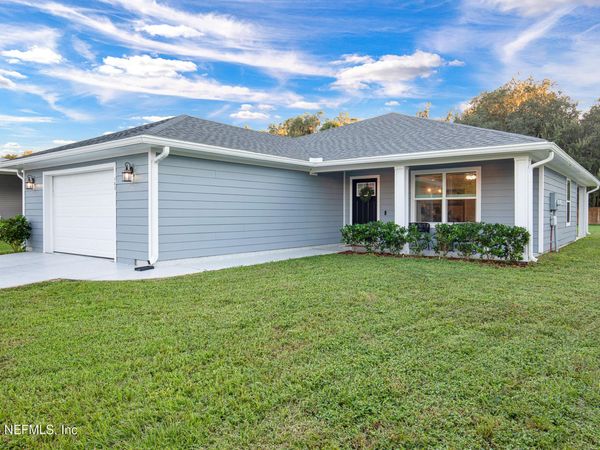 163 LAKE MARGO Drive, Satsuma, FL 32189