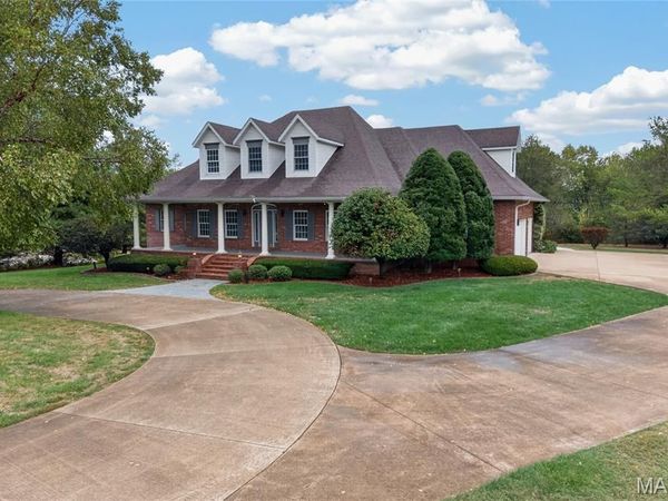 1518 Arbour Drive, Lebanon, MO 65536