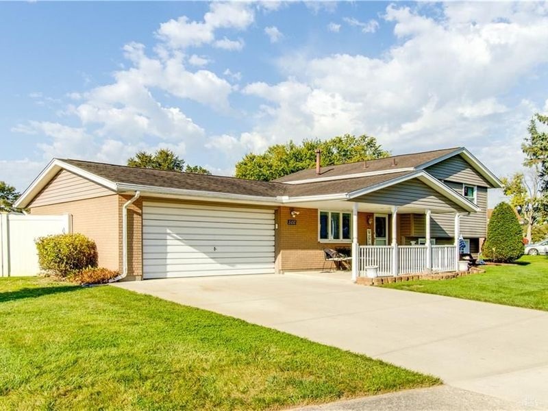 5212 Ottawa Drive, Fairborn, OH 45324 Photo 2