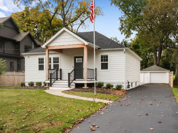 146 Elmhurst Ct, Williams Bay, WI 53191