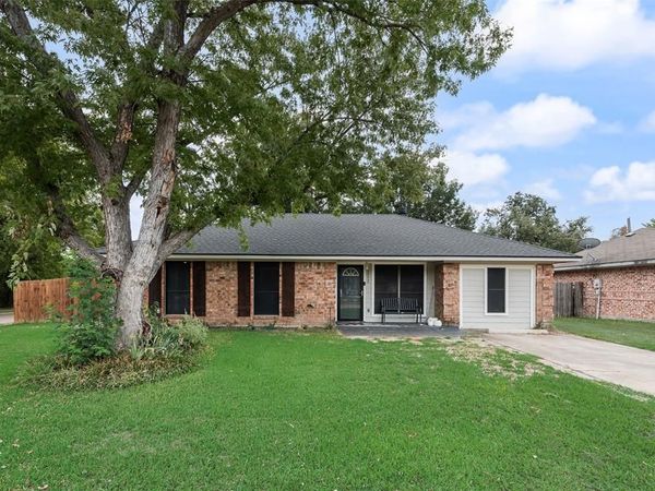 532 Mary Jane Lane, Seagoville, TX 75159