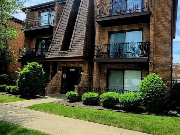 1889 Michigan City Road , Unit 3E, Calumet City, IL 60409