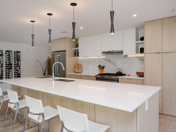 5118 Cordova Bay Rd , Unit #M102, Saanich, BC V8Y 2K5