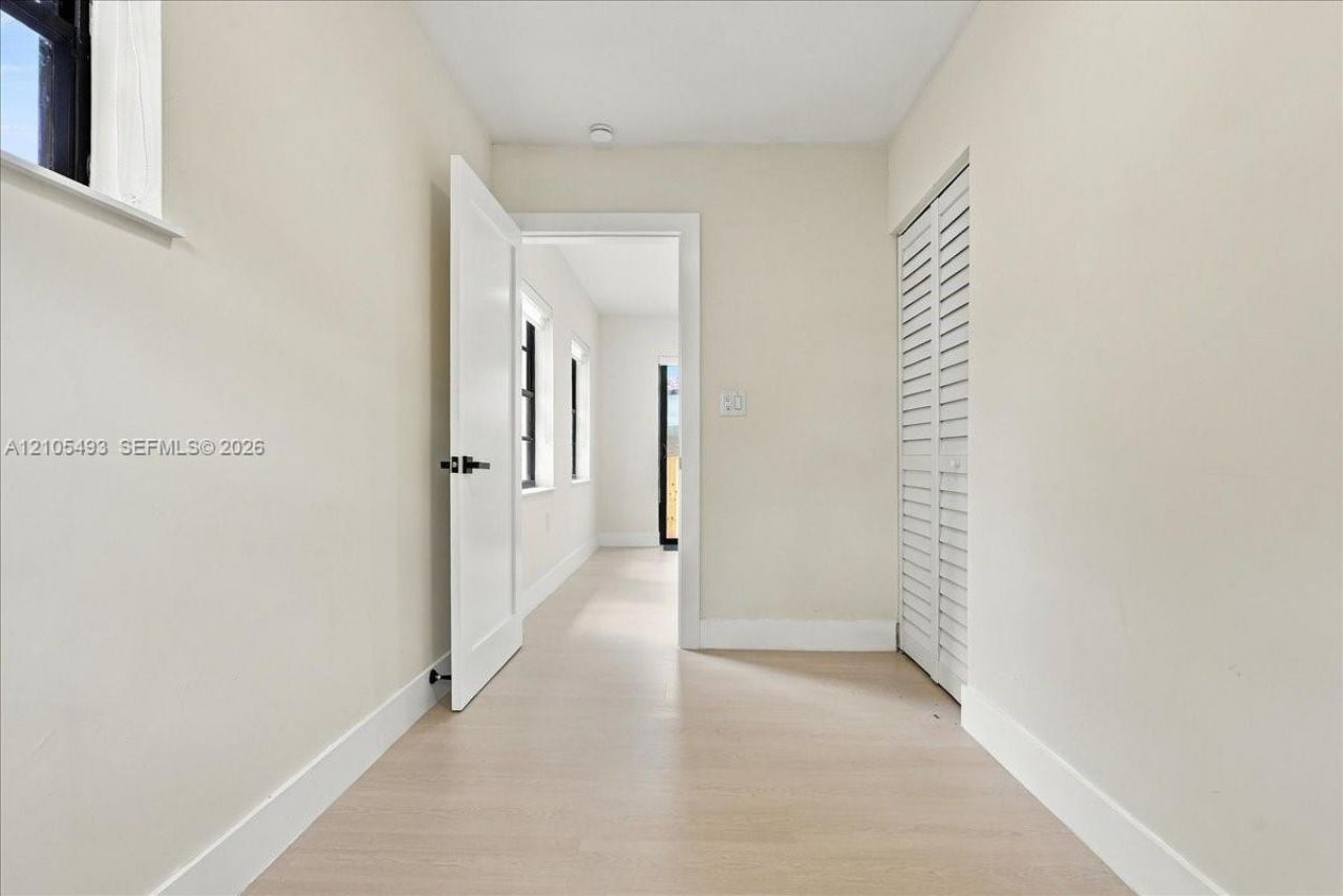 4606 SW 1st St , Miami, FL 33134 Photo