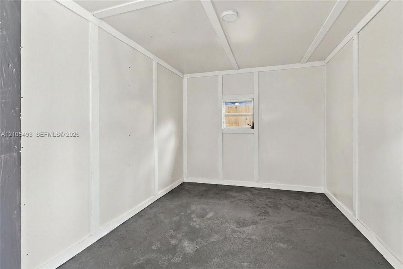 4606 SW 1st St , Miami, FL 33134 Photo