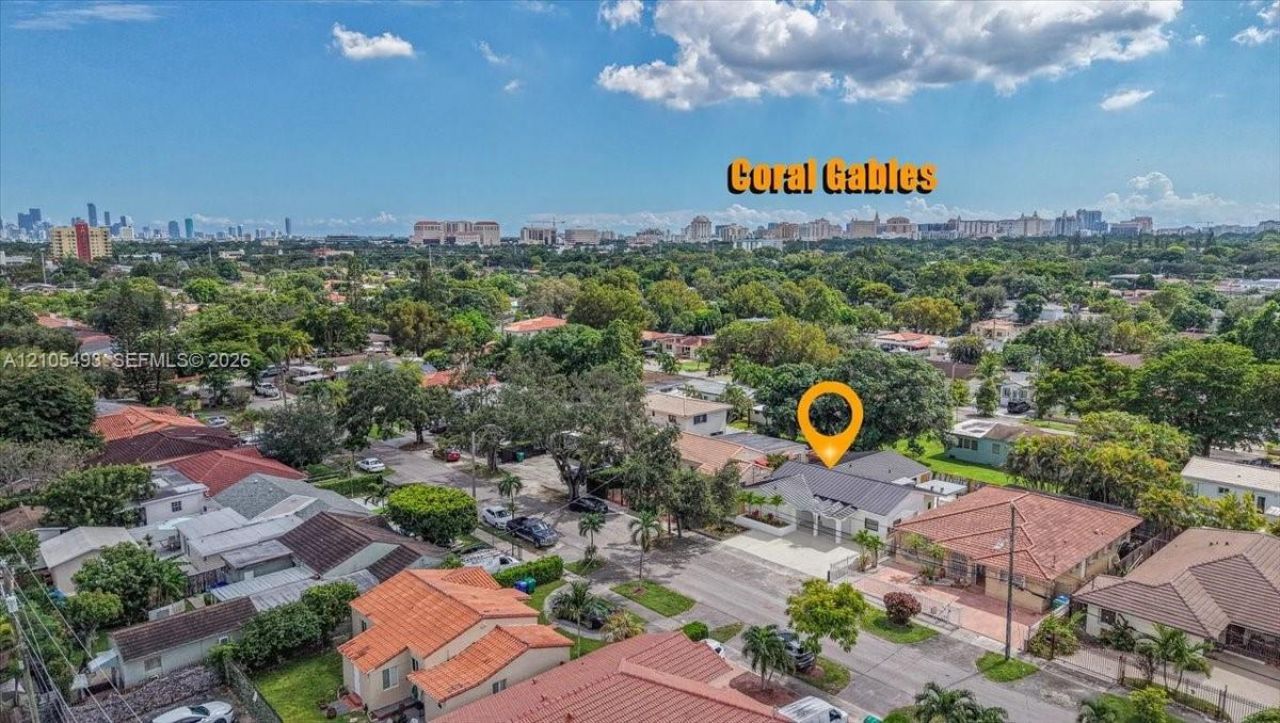 4606 SW 1st St , Miami, FL 33134 Photo