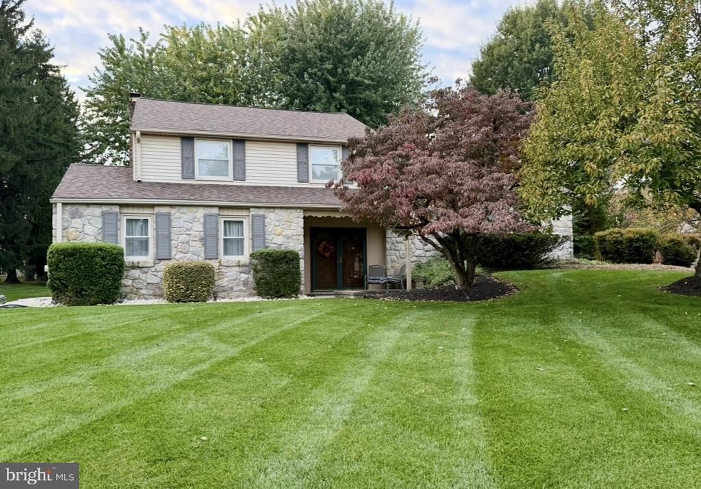 72 EAGLE MOUNT DRIVE, RICHBORO, PA 18954