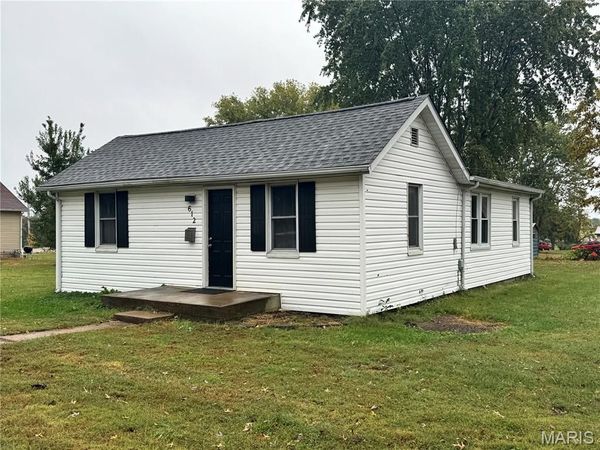 612 E Jefferson Avenue, Owensville, MO 65066