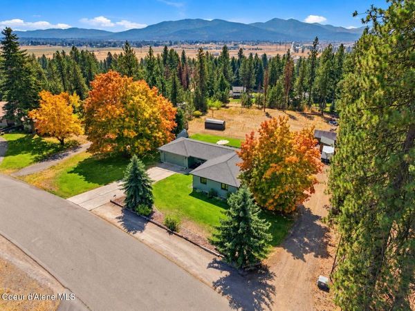 16510 W Hollister Hills Dr , Hauser, ID 83854