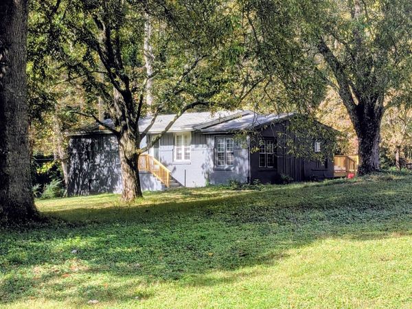 2710 Oak Ridge , Oak Ridge, TN 37830
