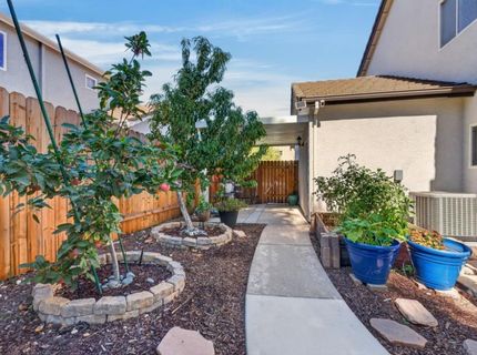 1609 Hummingbird Way, Roseville, CA 95747 Photo
