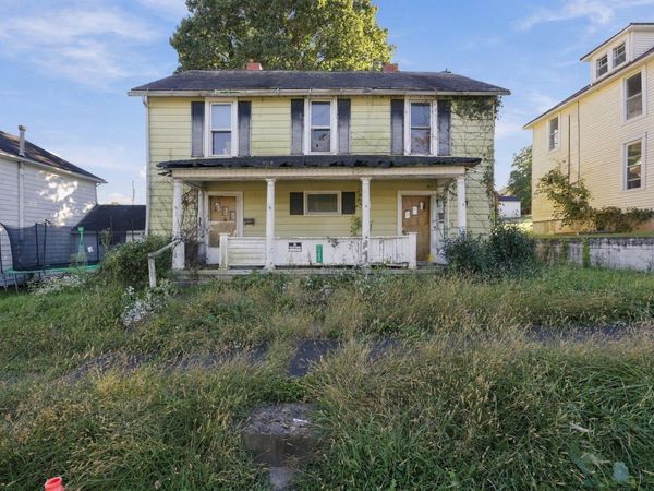 122 Hull Street , Crooksville, OH 43731