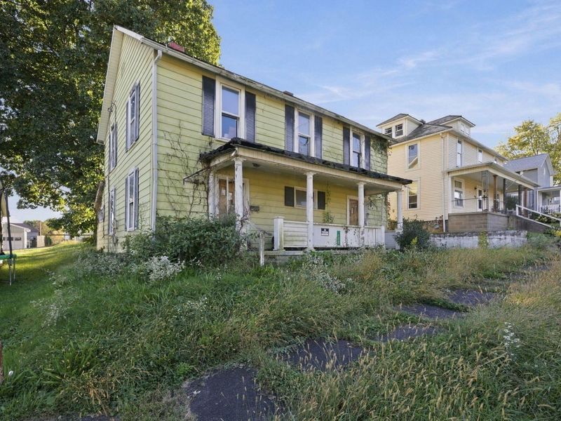 122 Hull Street, Crooksville, OH 43731 Photo 2